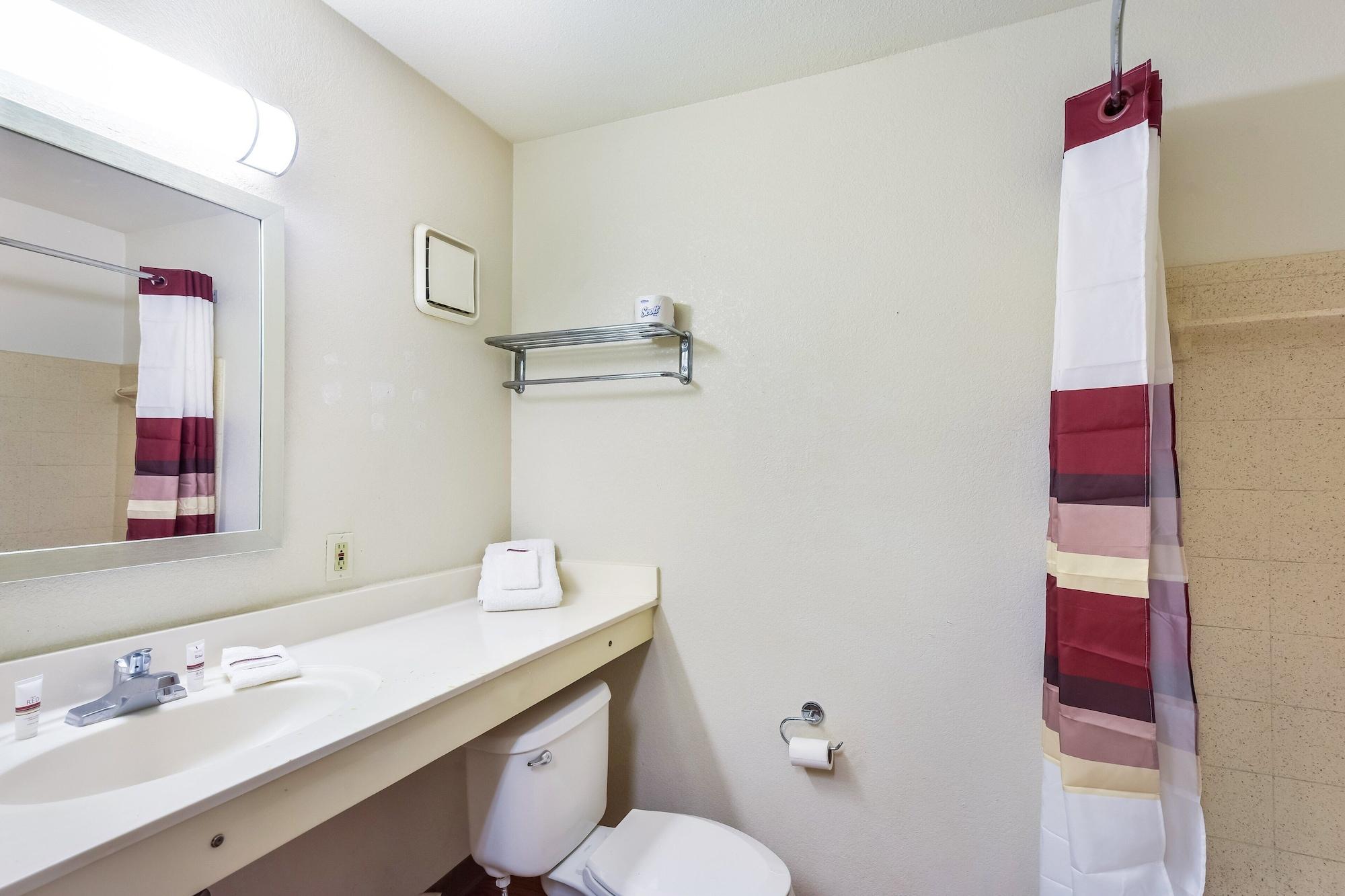 Hometowne Studios By Red Roof Dallas - North Addison - Tollway Bagian luar foto